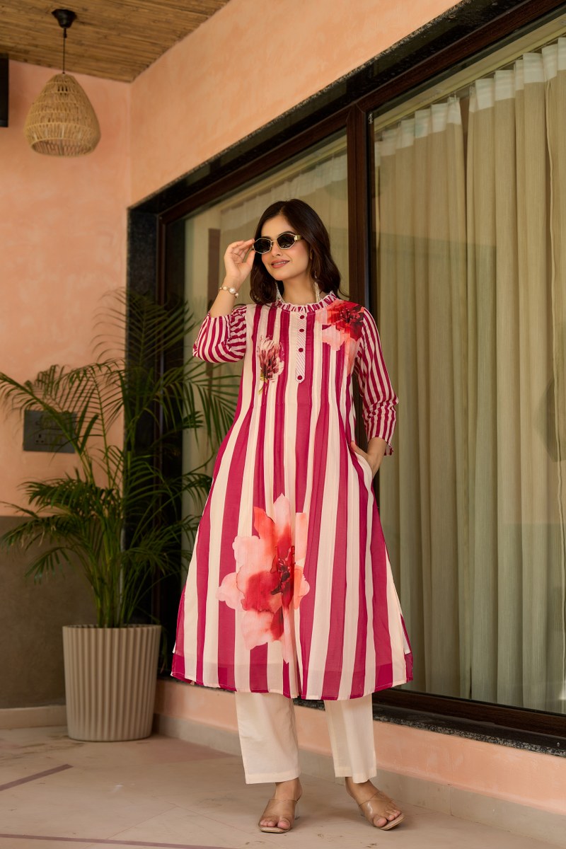 Mulcotton Kurta Pant with Maroon Stripes & Floral Detail